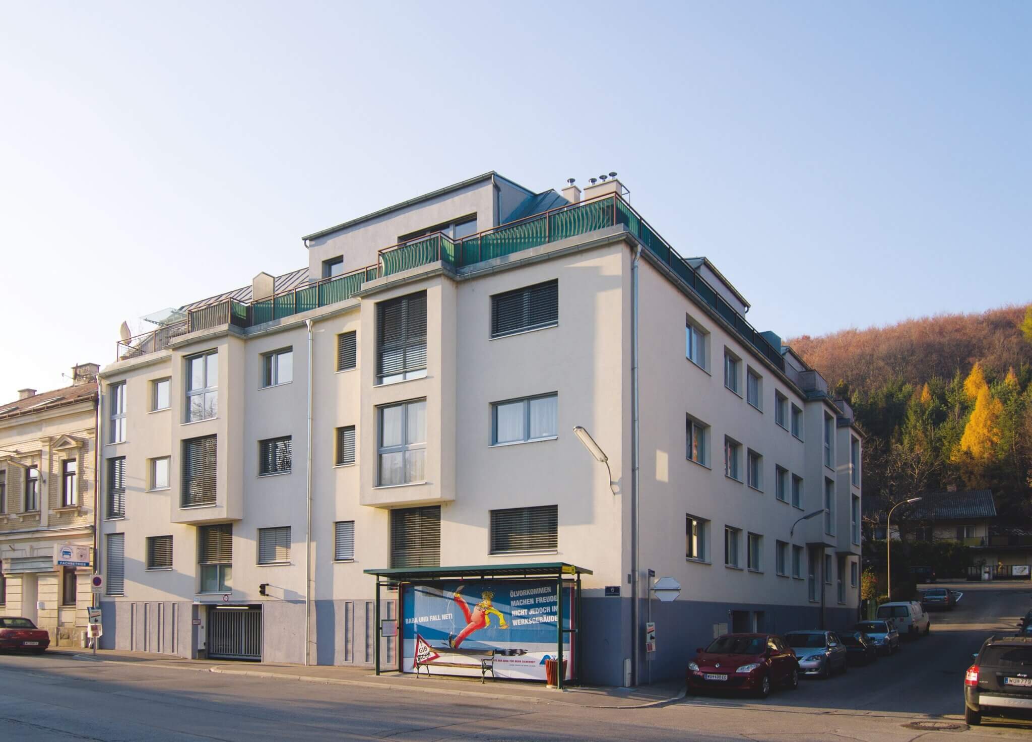 Wohnhaus und ruhige Gasse