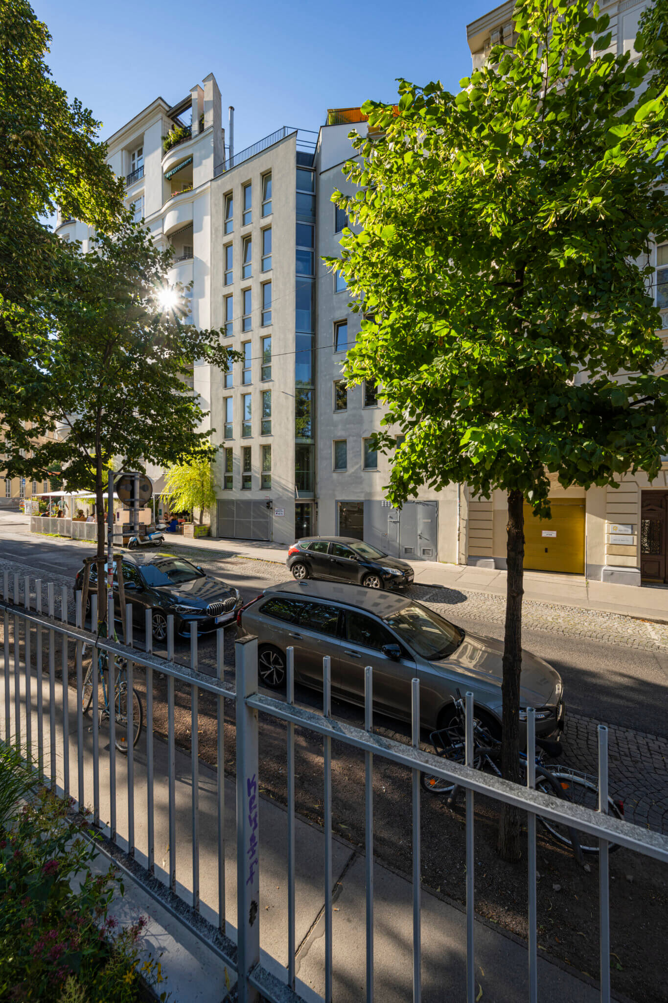 Von Park, Blick auf GEbäude