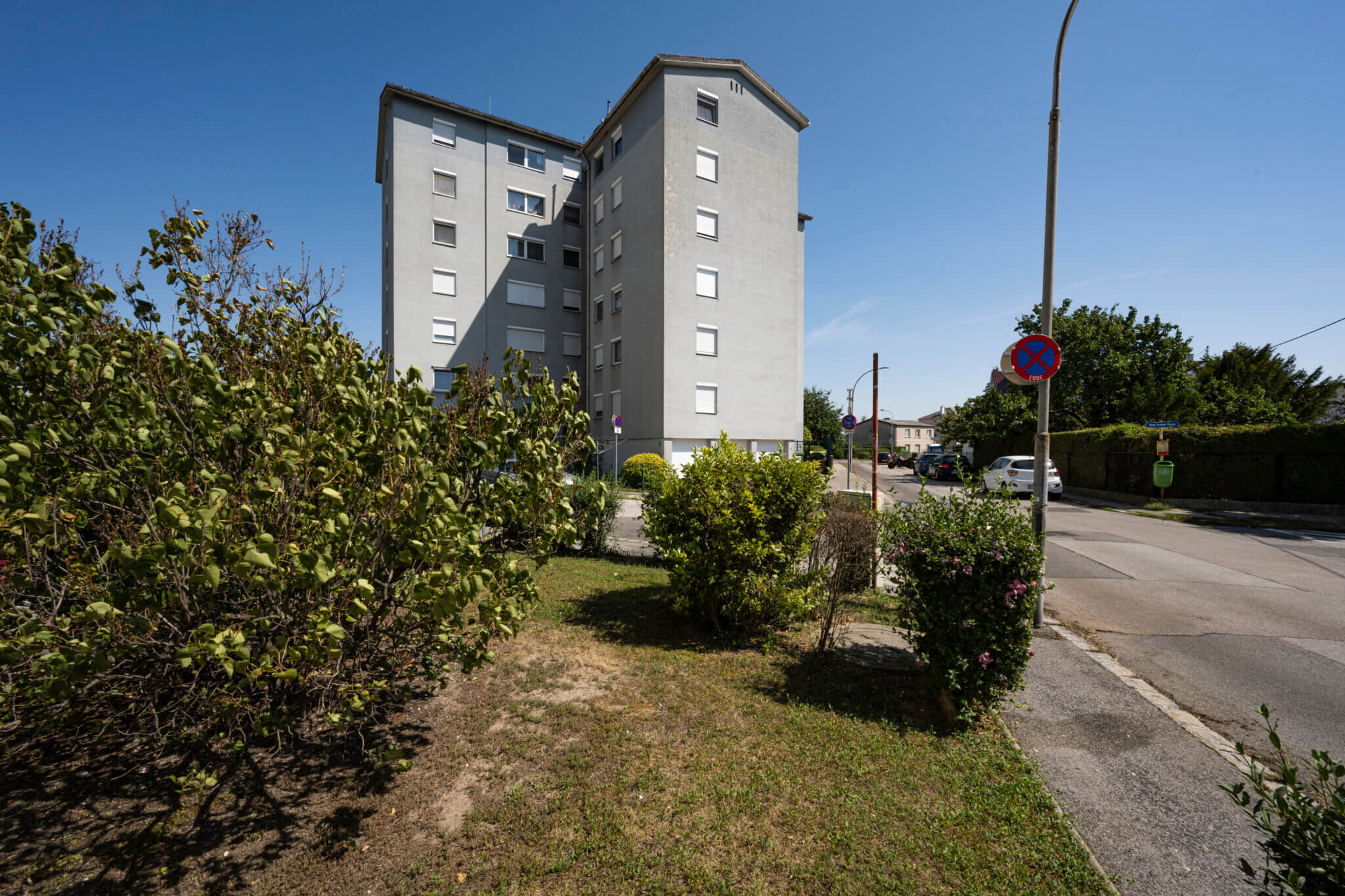 Wohngebäude mit Begrünung